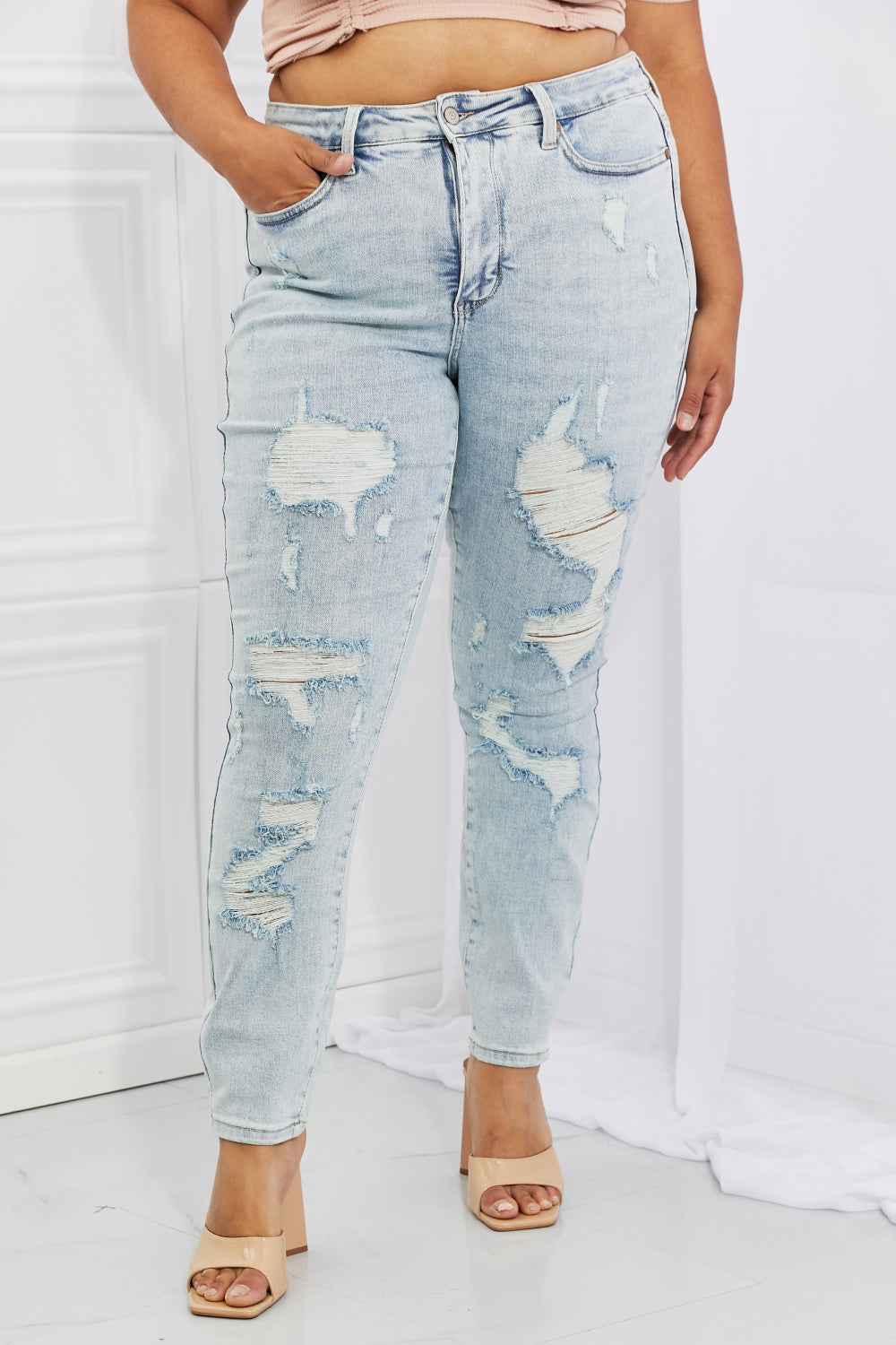 Judy Blue Tiana Full Size High Waisted Distressed Skinny Jeans