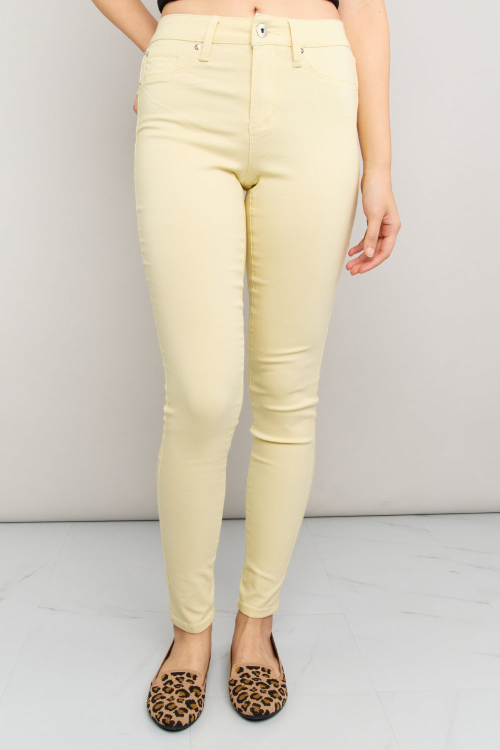 YMI Jeanswear Kate Hyper-Stretch Full Size Mid-Rise Skinny Jeans in Banana