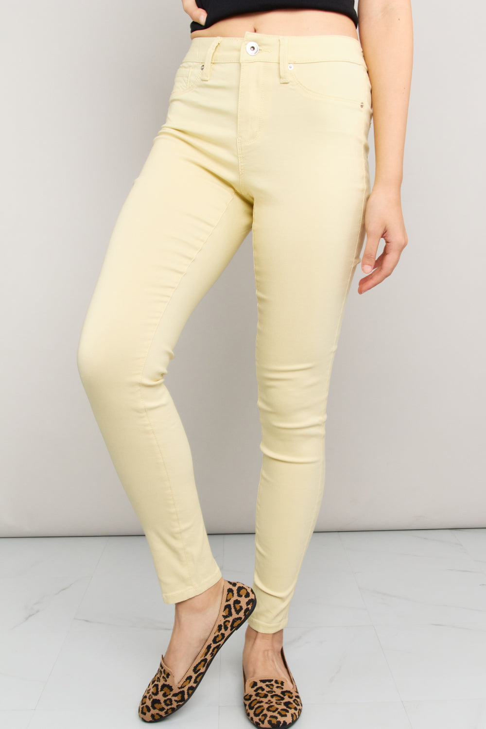 YMI Jeanswear Kate Hyper-Stretch Full Size Mid-Rise Skinny Jeans in Banana